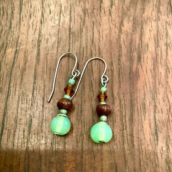 Milky Green Crystal Earrings - Picture 1 of 2